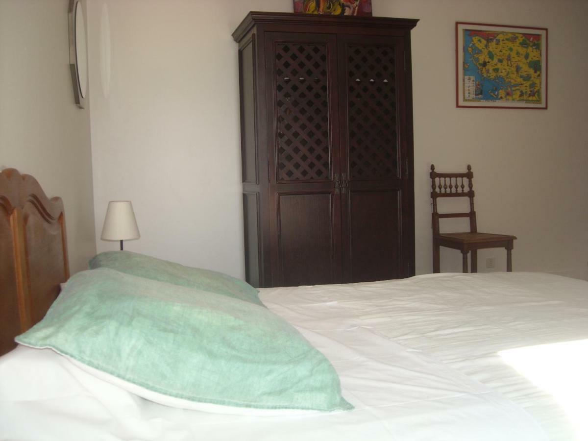 La Tour Des Laudes Bed & Breakfast Breuil-Barret Dış mekan fotoğraf